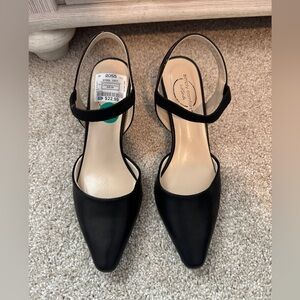 Life Stride Simply Comfort Black Ankle Strap Heels